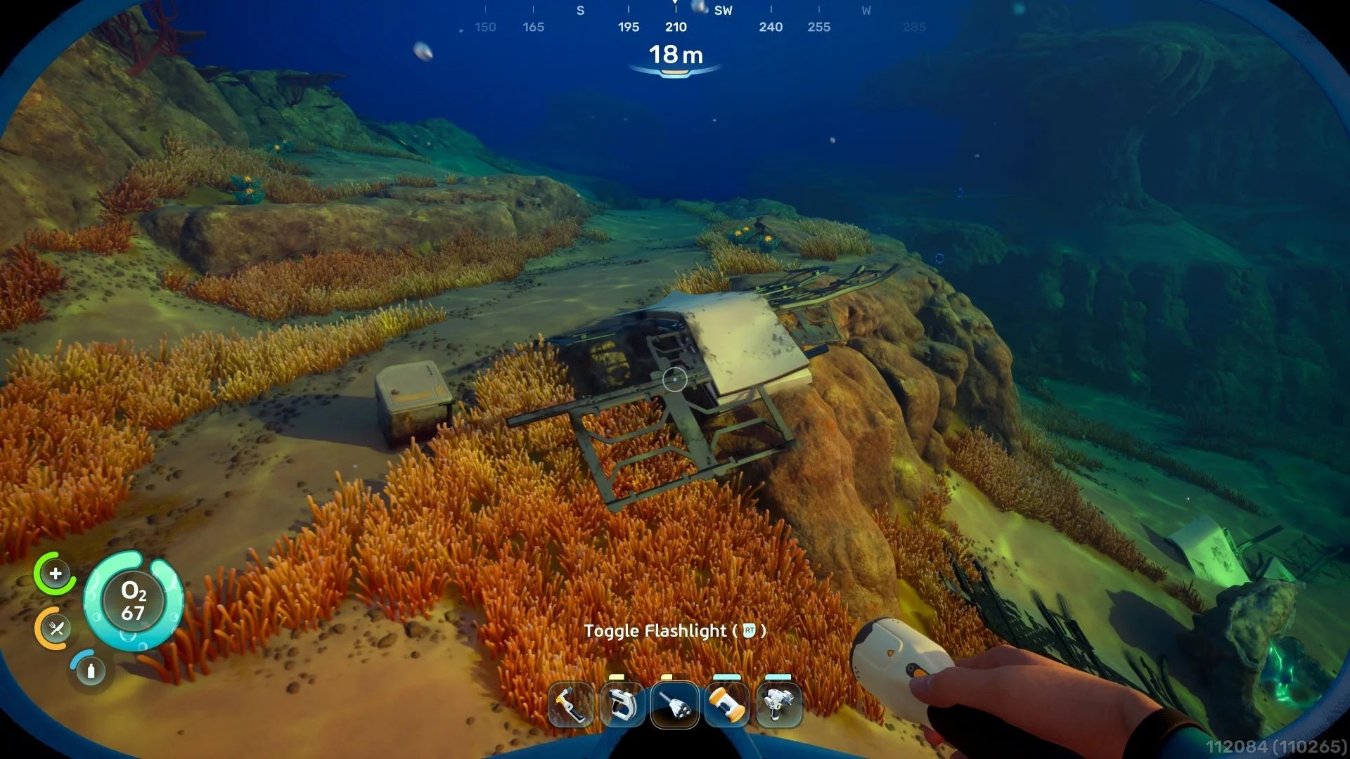 Subnautica 2-廢棄殘骸區-金屬廢料採集場景