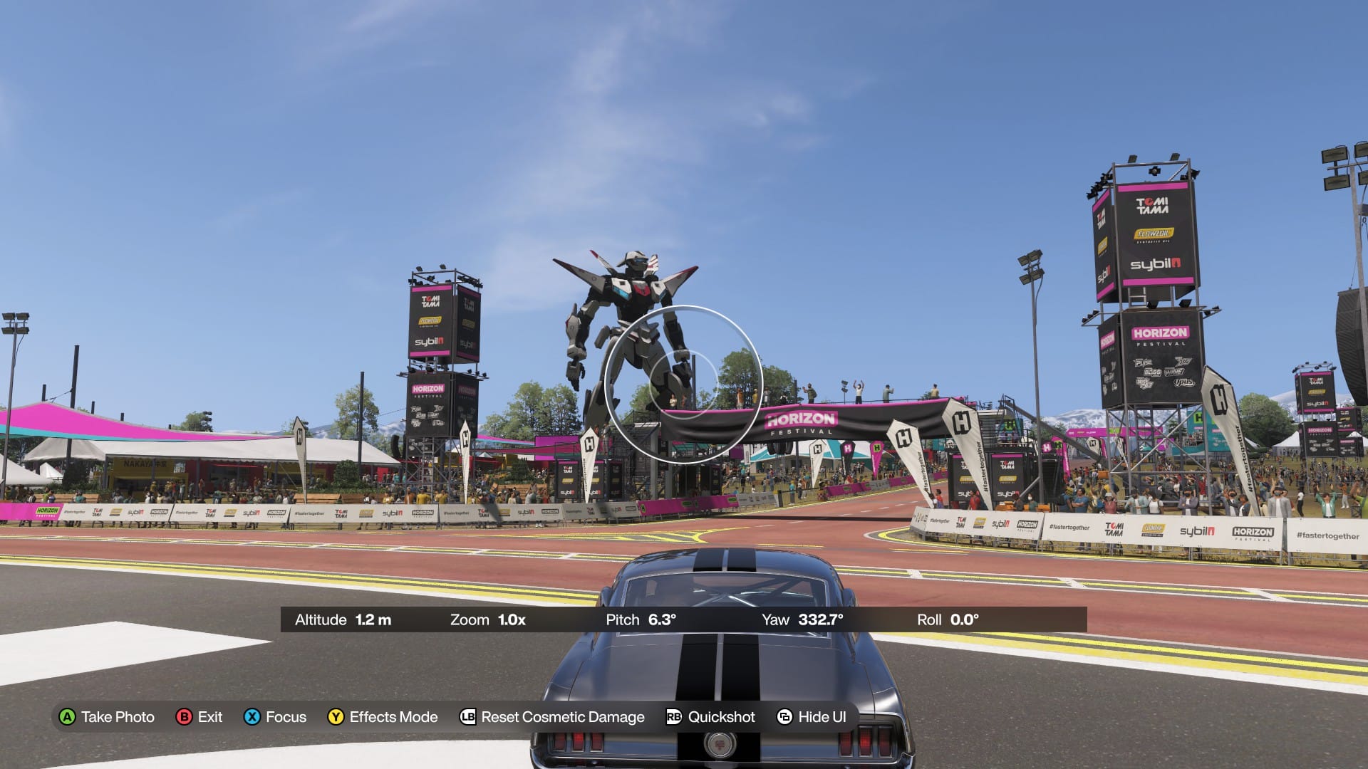 FH6-追逐者零號拍攝實景-Horizon Festival賽場機器人雕像